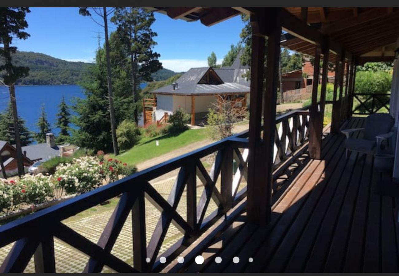 Casa a San Carlos de Bariloche - VENAH10C CÁLIDA Y CÓMODA CASA EN BARRIO CERRADO CON COSTA DE LAGO