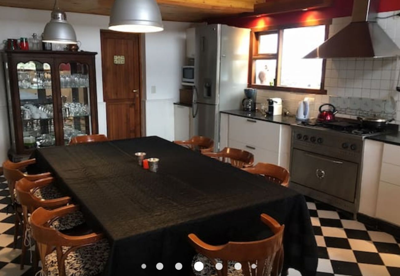 Casa a San Carlos de Bariloche - VENAH10C CÁLIDA Y CÓMODA CASA EN BARRIO CERRADO CON COSTA DE LAGO