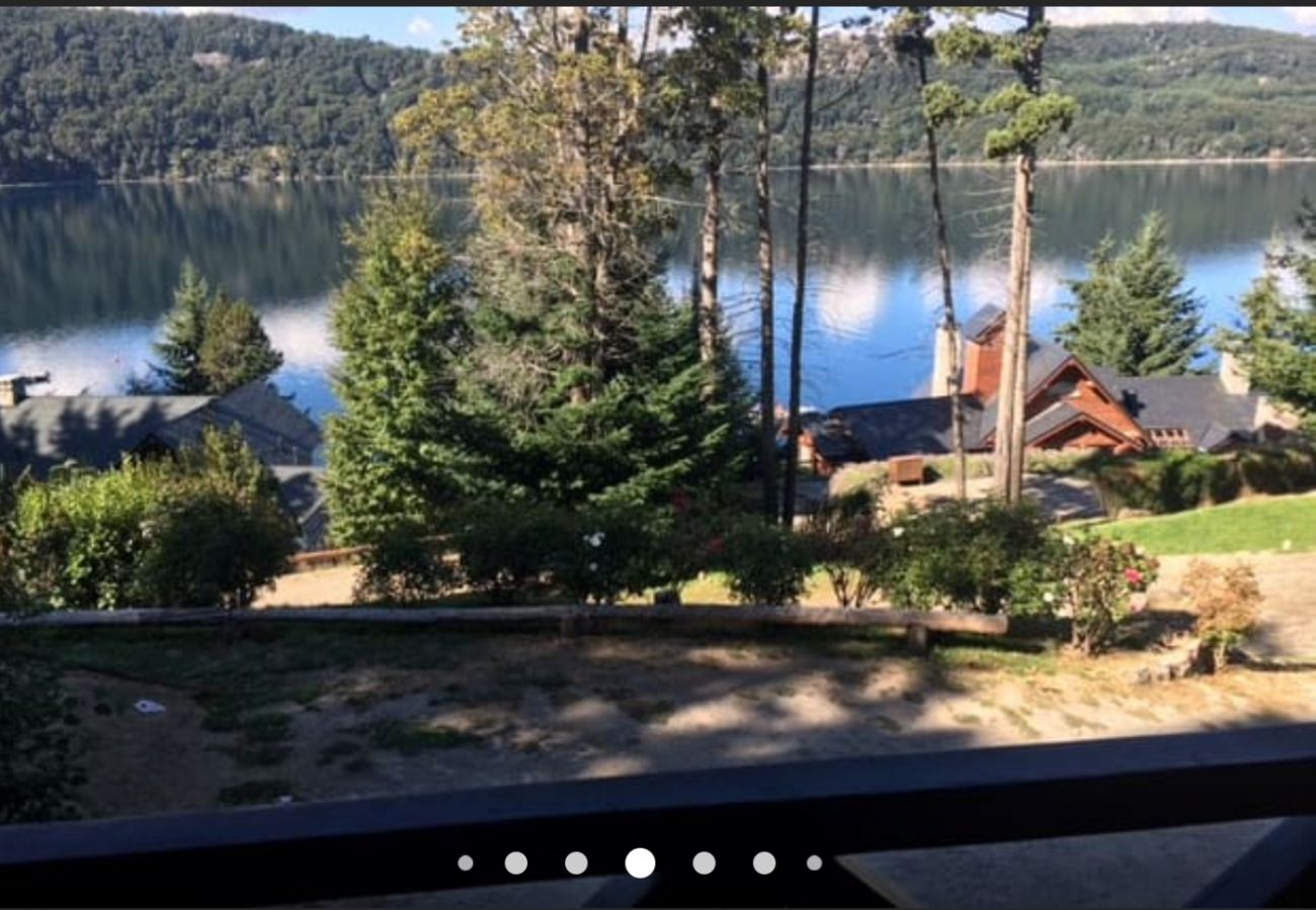Casa a San Carlos de Bariloche - VENAH10C CÁLIDA Y CÓMODA CASA EN BARRIO CERRADO CON COSTA DE LAGO