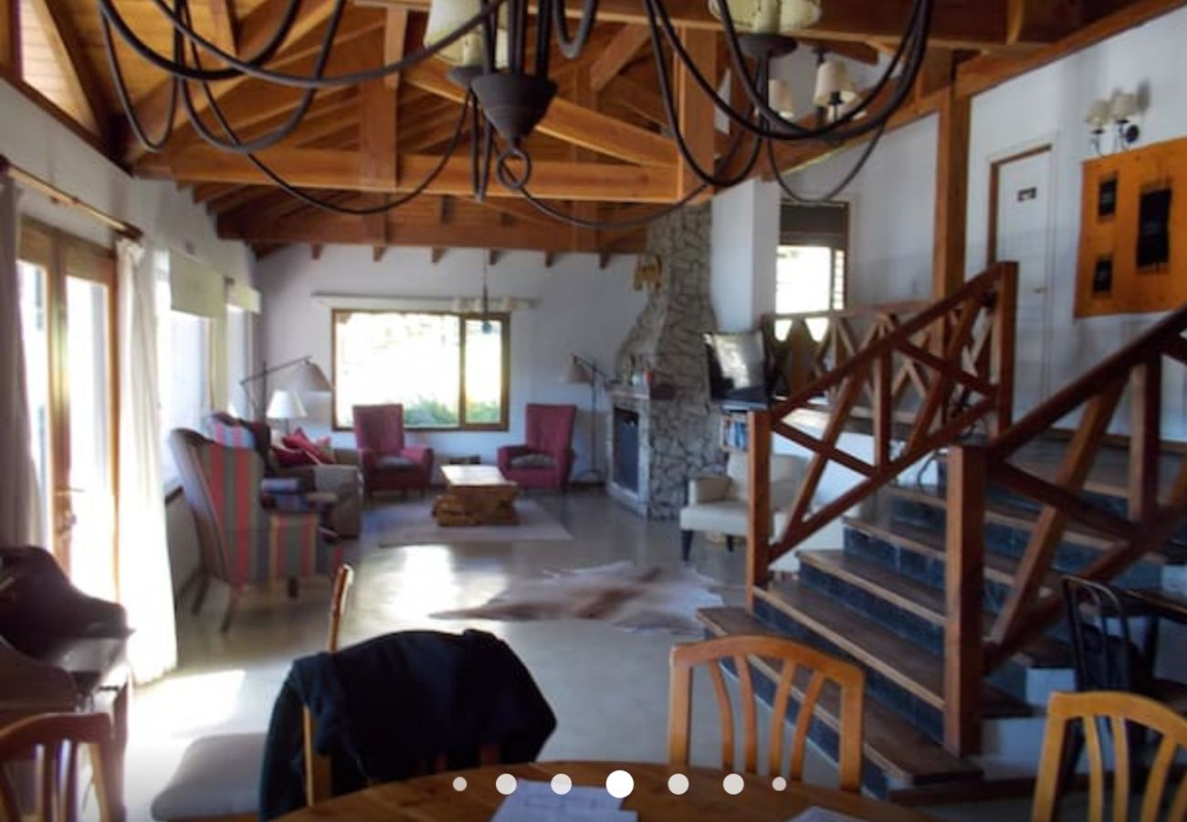 Casa a San Carlos de Bariloche - VENAH10C CÁLIDA Y CÓMODA CASA EN BARRIO CERRADO CON COSTA DE LAGO