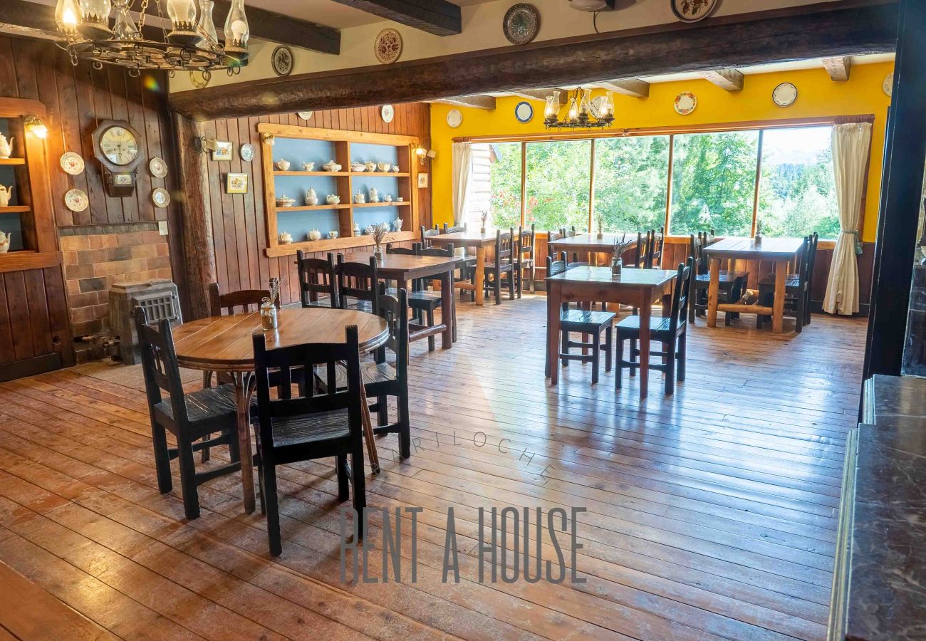 Casa a San Carlos de Bariloche - HUAPI27 Cálida casona en Circuito Chico con gran jardín y acceso a la playa