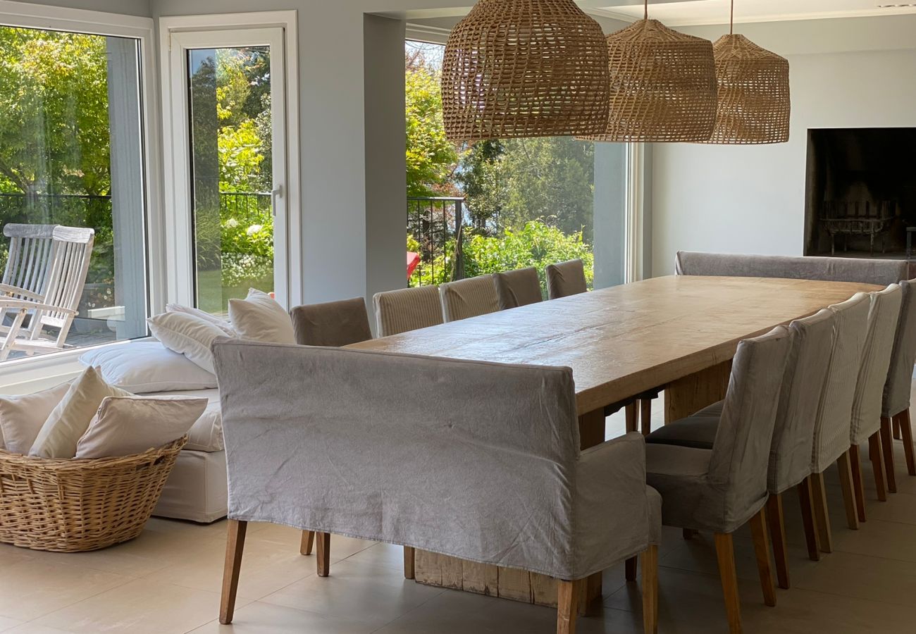 Casa a San Carlos de Bariloche - VIEW10 TREMENDA CASA EN BARILOCHE + VISTA AL LAGO + HOT TUB