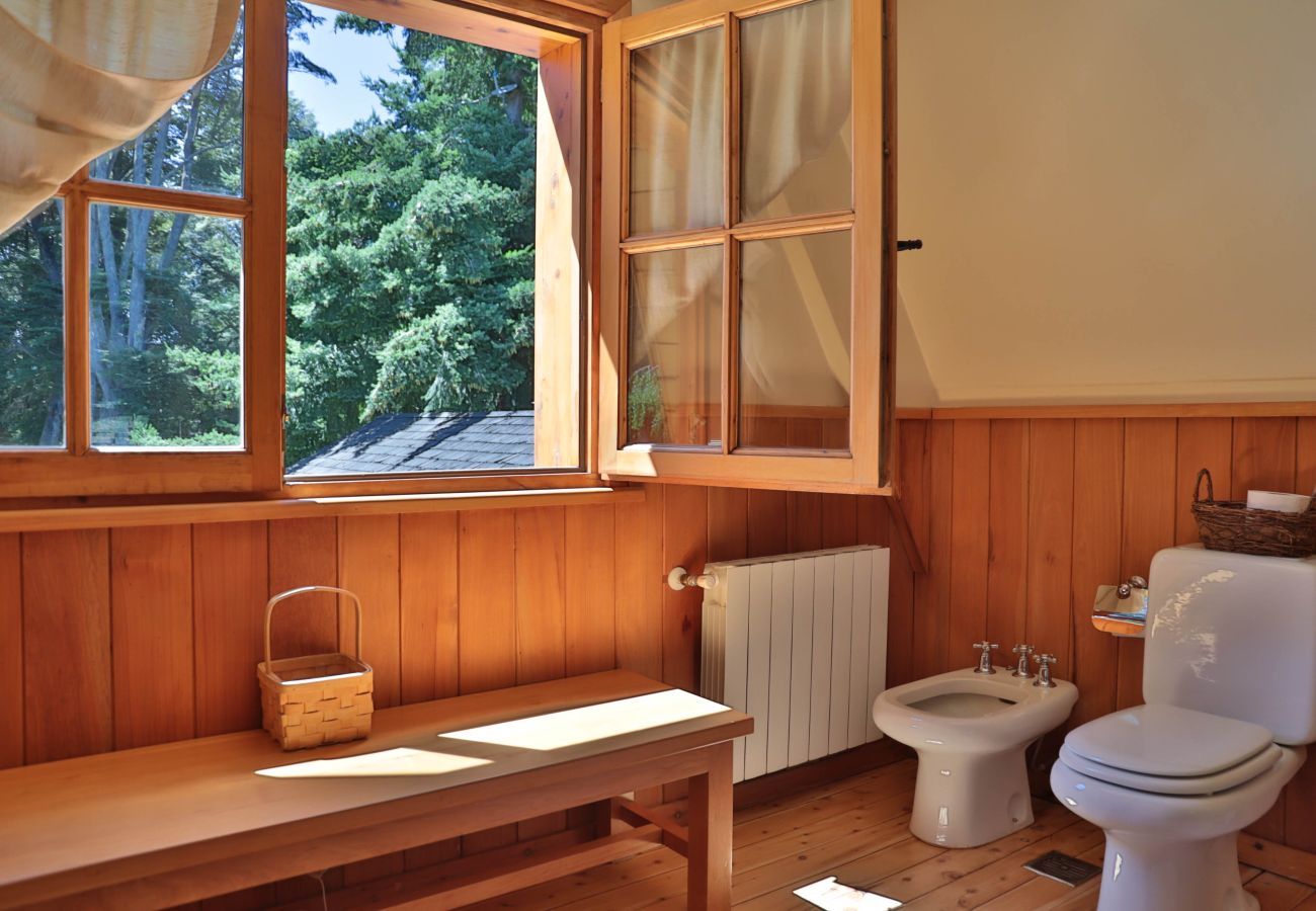 Casa a San Carlos de Bariloche - MORE16C Lujo y calidez en LLao LLao s/ Morenito + Jacuzzi