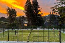 Casa a San Carlos de Bariloche - ESPECTACULAR CASA EN LLAO LLAO - COSTA DE LAGO, CANCHA DE TENIS Y JACUZZI