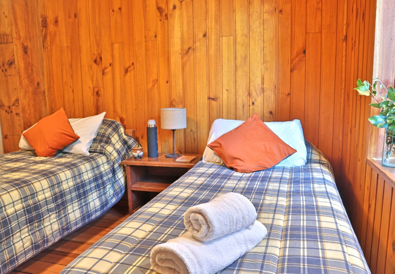 Baita a San Carlos de Bariloche - HUAPI11C Un refugio en plena naturaleza con costa de lago