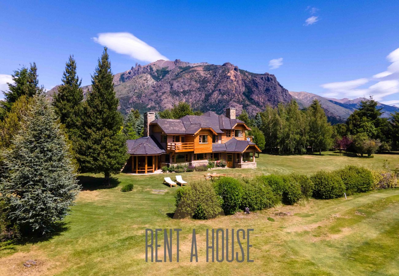 Casa a San Carlos de Bariloche - DIVINA CASA SOBRE CANCHA GOLF