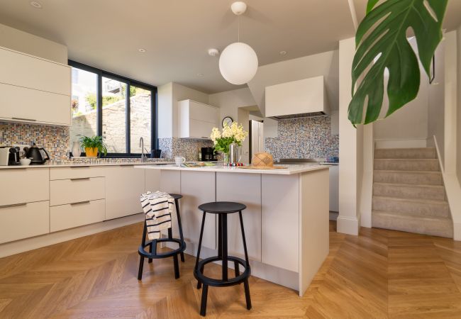 Casa a Kingswear - Two Guns - Stylish town house with stunning river views Casa a Kingswear - Two Guns - Stylish town house with stunning river views