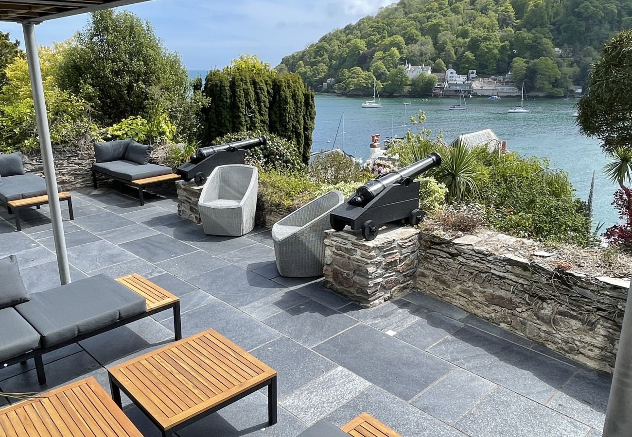Casa a Kingswear - Two Guns - Stylish town house with stunning river views Casa a Kingswear - Two Guns - Stylish town house with stunning river views