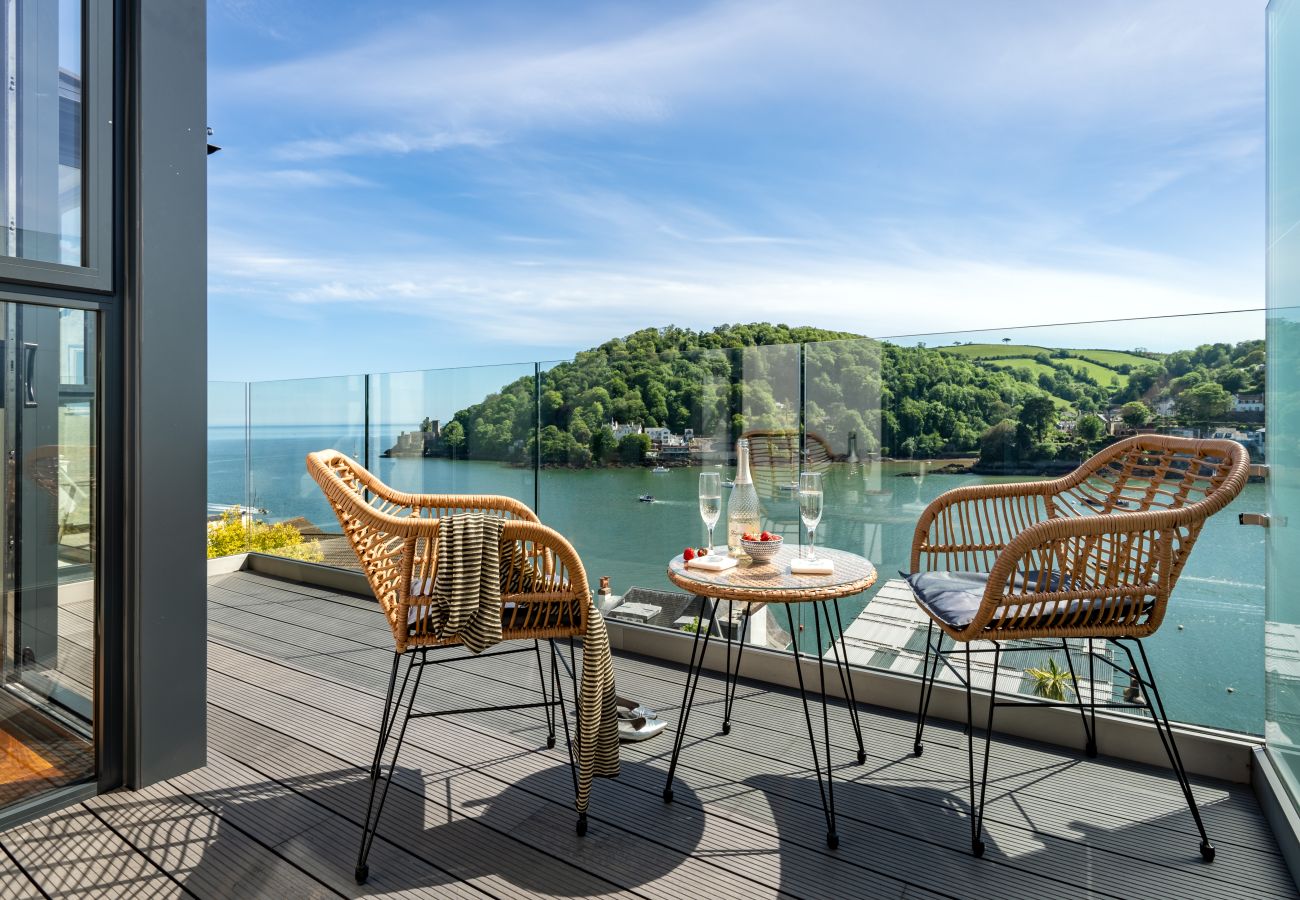 Casa a Kingswear - Two Guns - Stylish town house with stunning river views Casa a Kingswear - Two Guns - Stylish town house with stunning river views