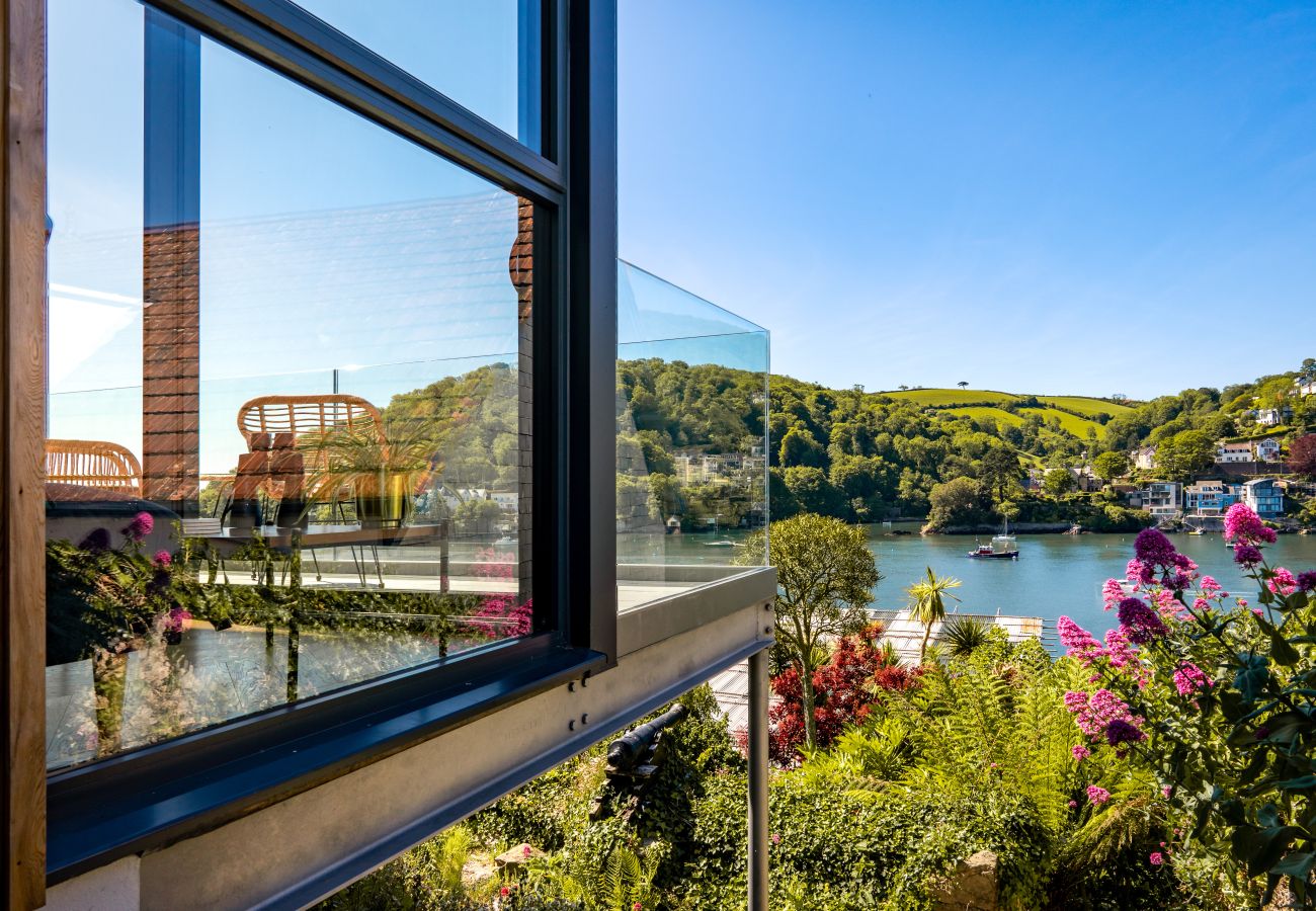 Casa a Kingswear - Two Guns - Stylish town house with stunning river views Casa a Kingswear - Two Guns - Stylish town house with stunning river views