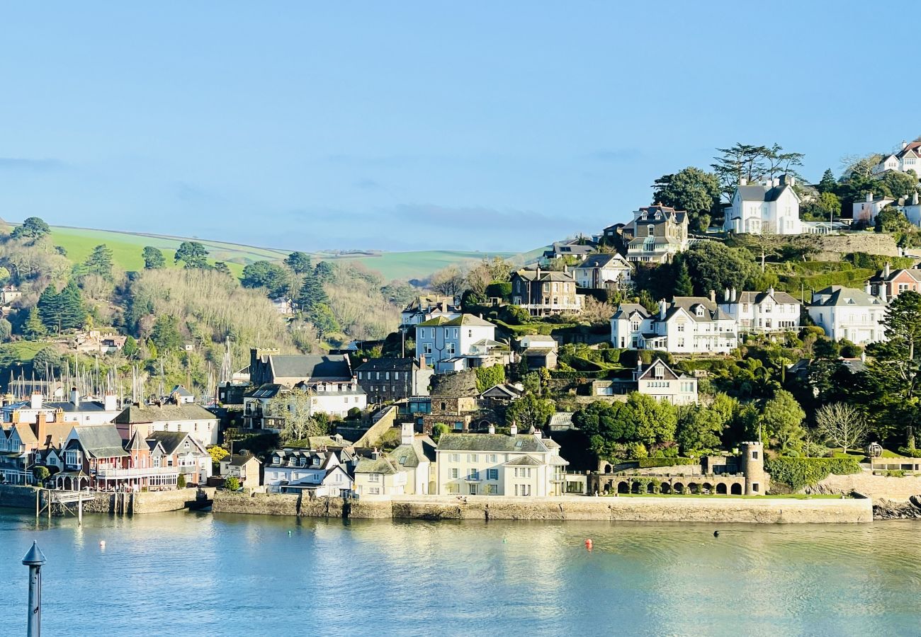 Casa a Kingswear - Two Guns - Stylish town house with stunning river views Casa a Kingswear - Two Guns - Stylish town house with stunning river views