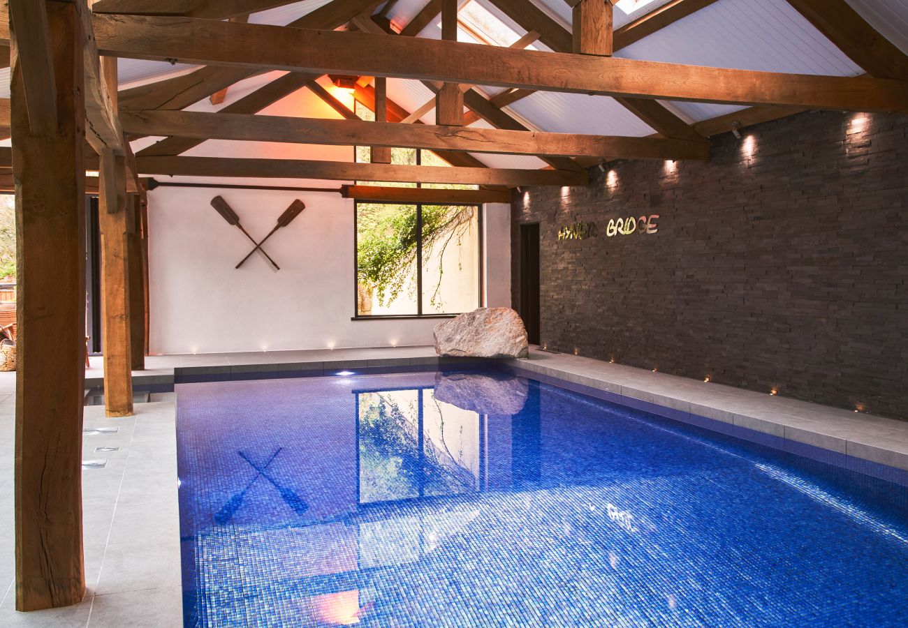 Appartamento a Lower Ashton - Swallows End – Romantic Dartmoor Retreat with Hot Tub & Indoor Pool