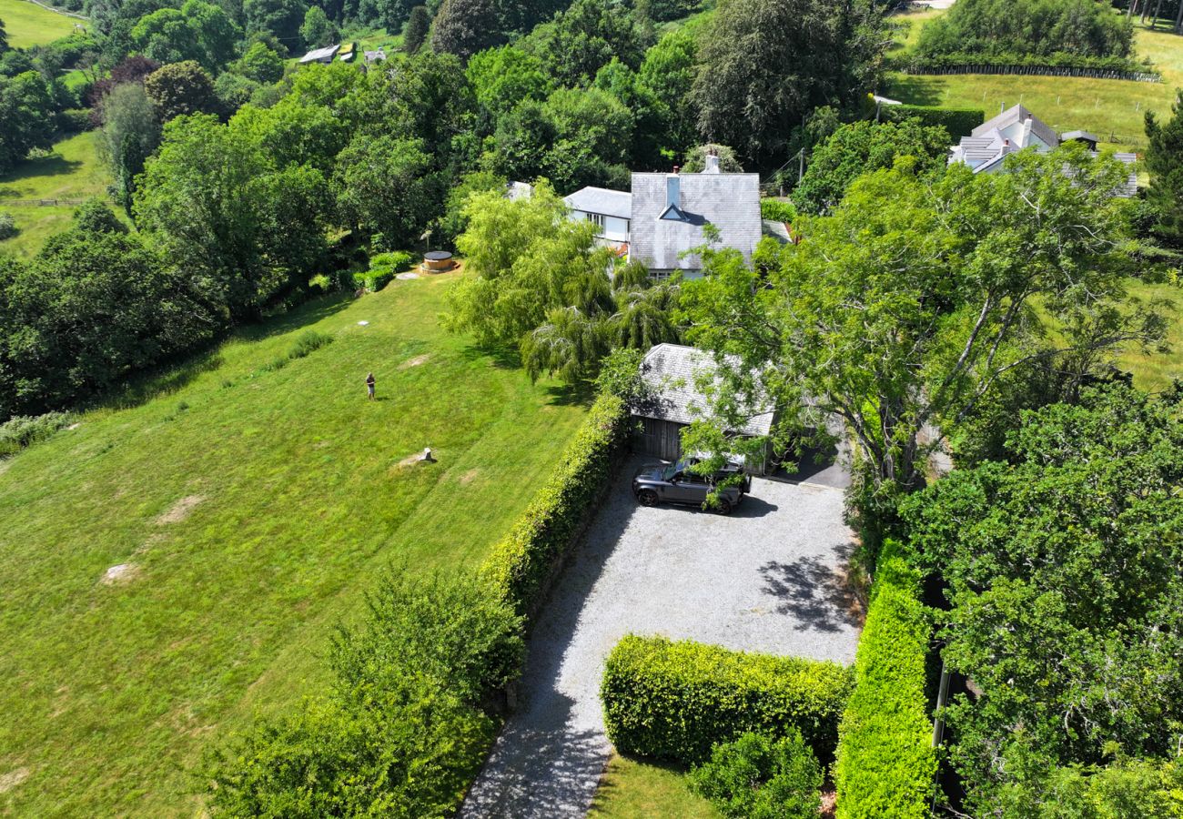 Casa a Lustleigh - Higher Mapstone – Luxury Dartmoor Retreat with Hot Tub, Speactular Views and Games Barn