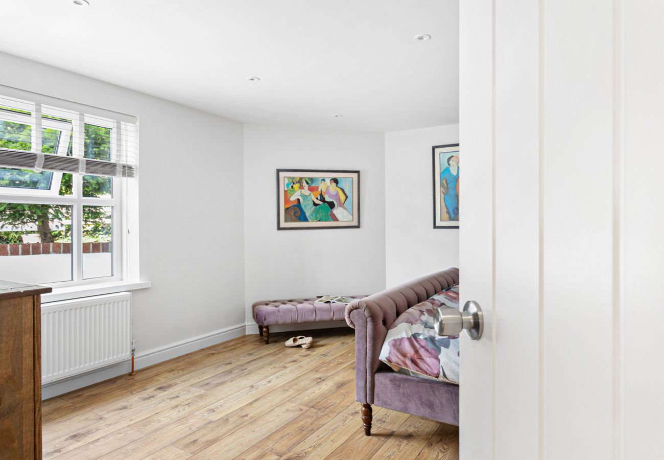 Appartamento a Teignmouth - Coombe Bank – Modern Coastal Apartment Steps from Teignmouth Back Beach