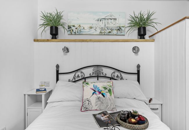 Casa a Torquay - The Boathouse - Panoramic Sea View Retreat, near Town, Marina & Beach and Parking Casa a Torquay - The Boathouse - Panoramic Sea View Retreat, near Town, Marina & Beach and Parking