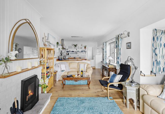Casa a Torquay - The Boathouse - Panoramic Sea View Retreat, near Town, Marina & Beach and Parking Casa a Torquay - The Boathouse - Panoramic Sea View Retreat, near Town, Marina & Beach and Parking
