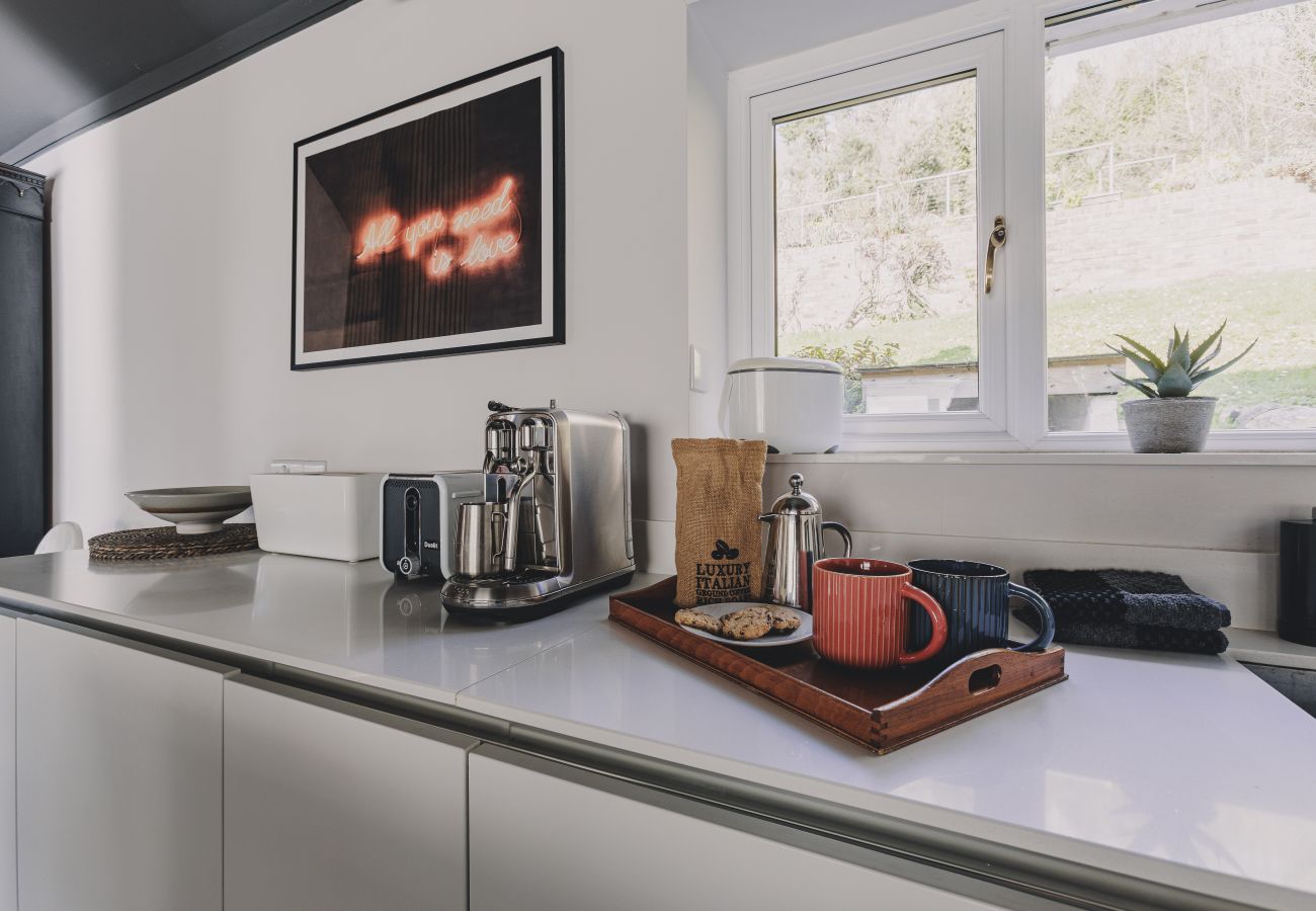 Casa a Bishopsteignton - The Curlews - Waterside, boutique home with 10 person spa