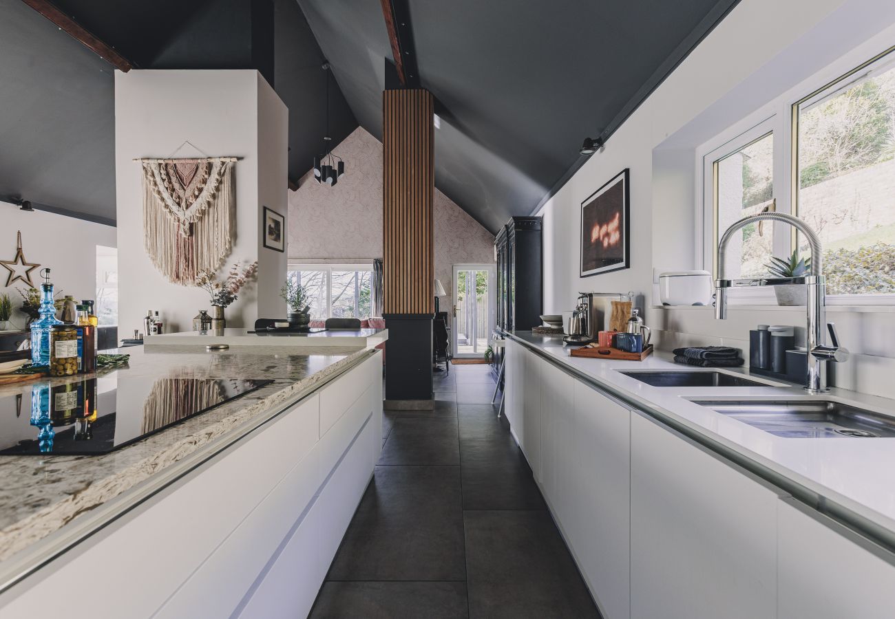 Casa a Bishopsteignton - The Curlews - Waterside, boutique home with 10 person spa