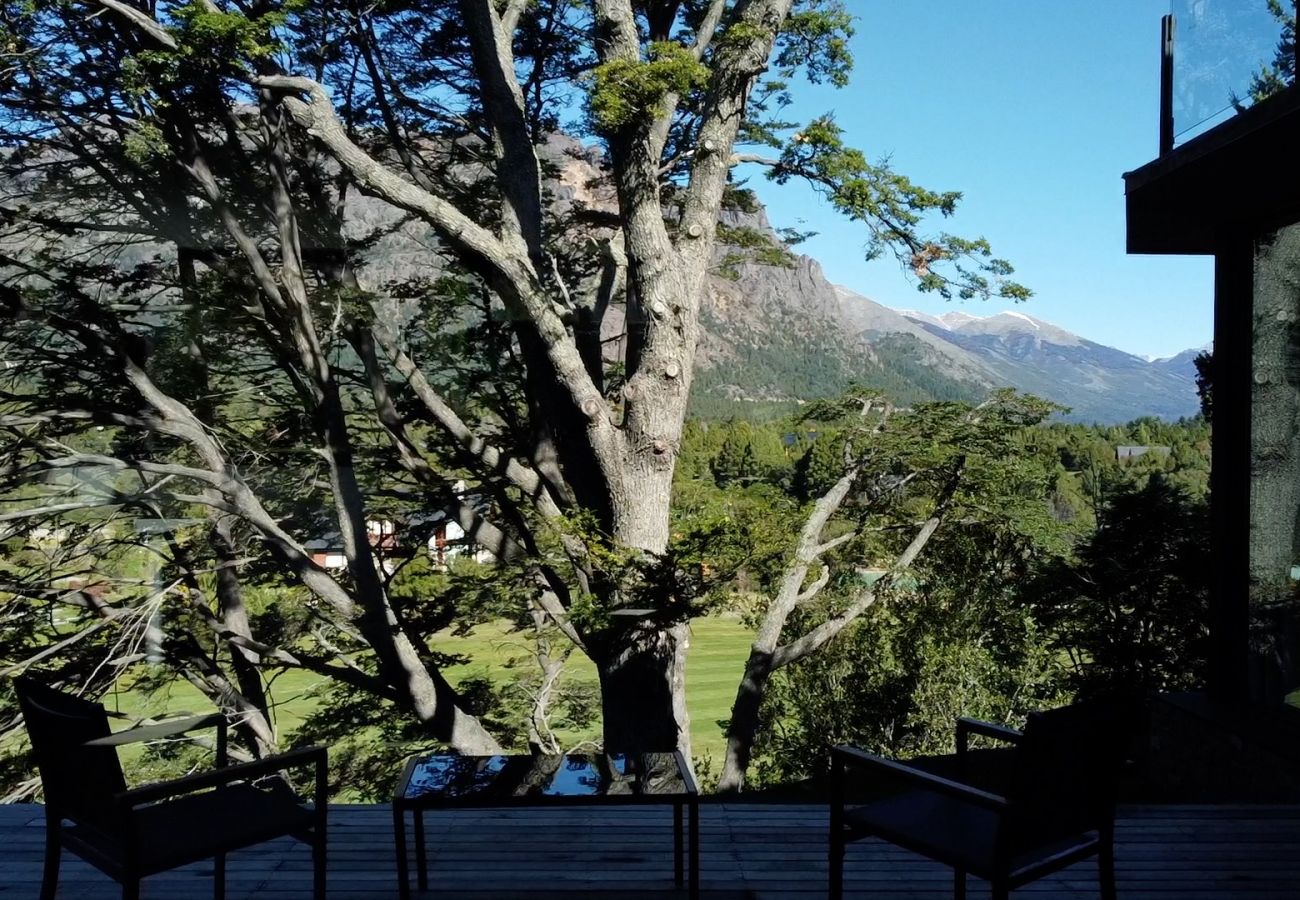 Casa a San Carlos de Bariloche - CASA EN ARELAUQUEN CON INCREIBLES VISTAS EN TODOS SUS AMBIENTES