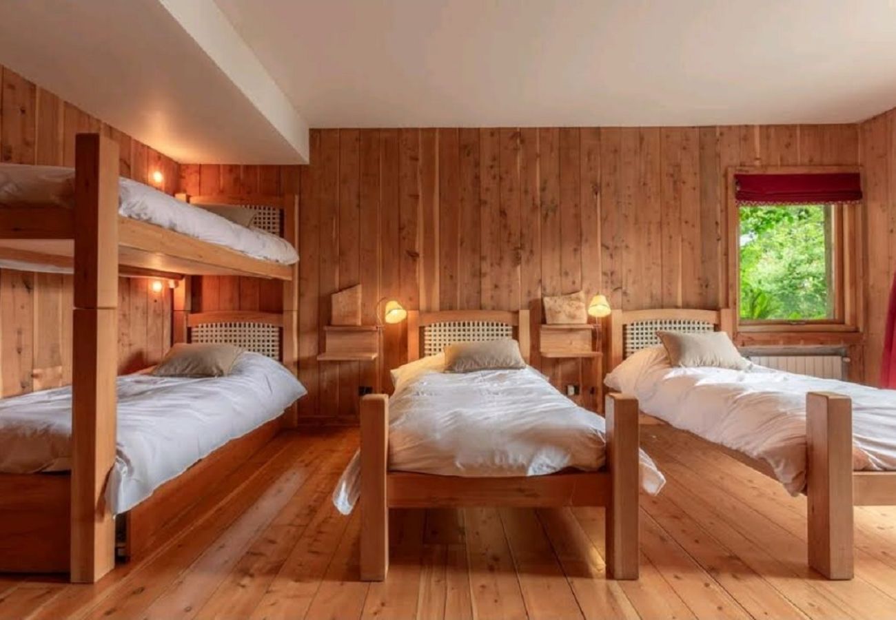 Casa a San Carlos de Bariloche - MORE06C Espectacular casa a orillas del lago Moreno con muelle y jacuzzi exterior