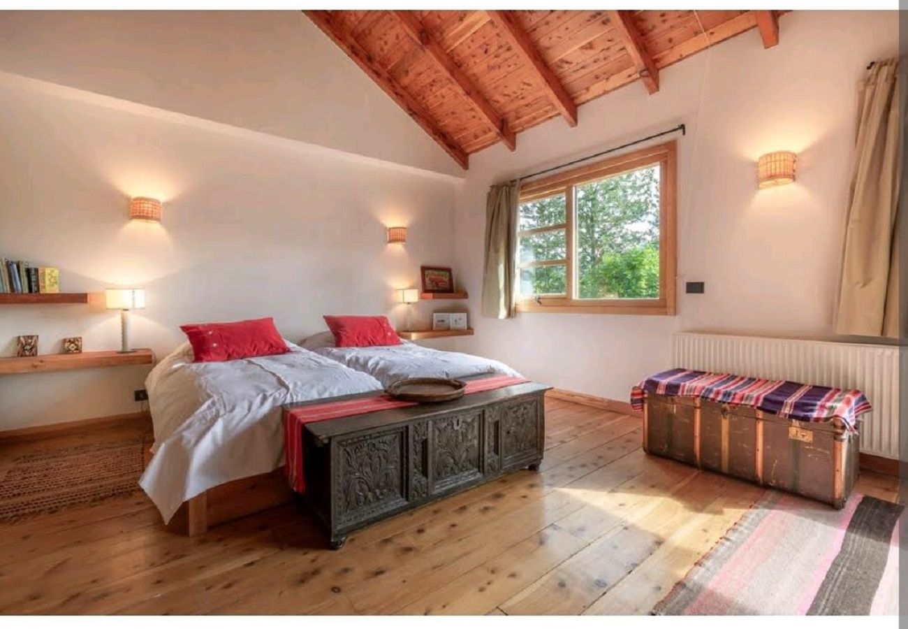 Casa a San Carlos de Bariloche - MORE06C Espectacular casa a orillas del lago Moreno con muelle y jacuzzi exterior