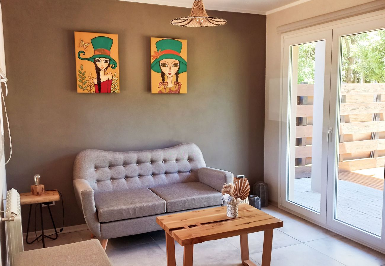 Baita a San Carlos de Bariloche - Cálido complejo de 3 dúplex ubicados a 20 mts de la playa del Lago Moreno.