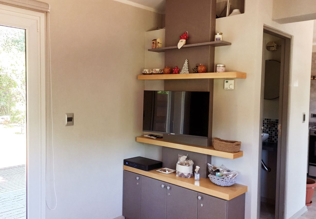 Baita a San Carlos de Bariloche - Cálido complejo de 3 dúplex ubicados a 20 mts de la playa del Lago Moreno.