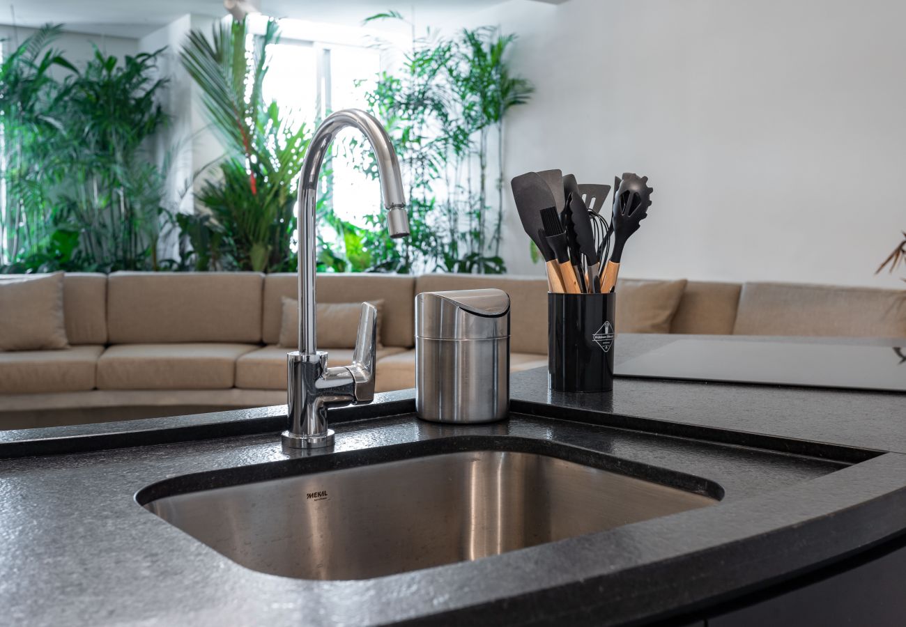 Appartamento a Rio de Janeiro - Maravilhoso em Copacabana | 2 quartos | NSC501B 