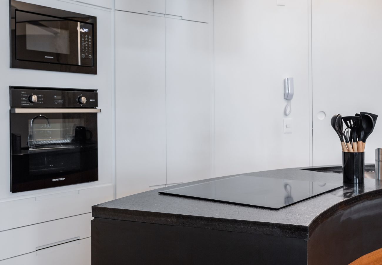 Appartamento a Rio de Janeiro - Maravilhoso em Copacabana | 2 quartos | NSC501B 