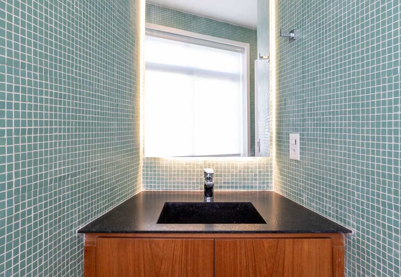 Appartamento a Rio de Janeiro - Maravilhoso em Copacabana | 2 quartos | NSC501B 