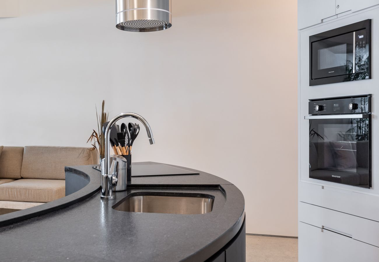 Appartamento a Rio de Janeiro - Maravilhoso em Copacabana | 2 quartos | NSC501B 