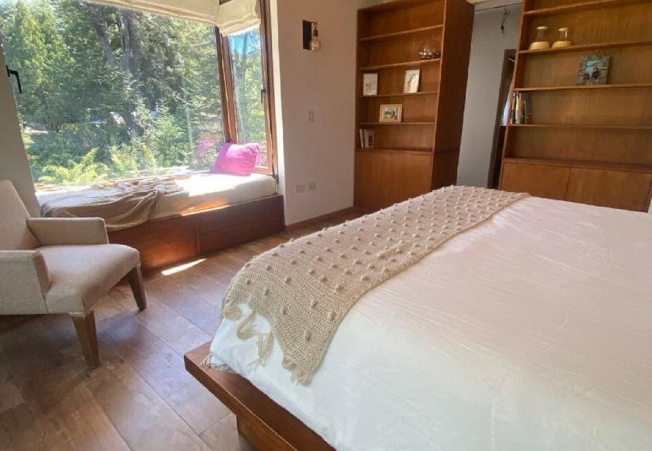 Casa a San Carlos de Bariloche - MORE25 Espectacular casa moderna, con costa de lago y pileta climatizada