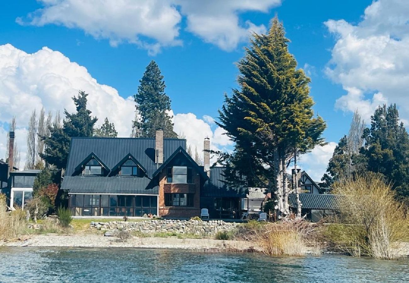 Casa a San Carlos de Bariloche - HUAPI13 Cómoda casa sobre el Nahuel Huapi