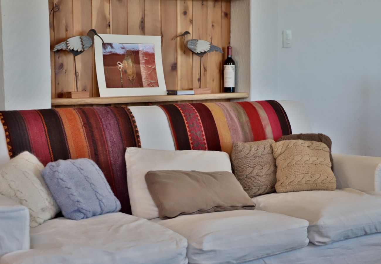 Casa a San Carlos de Bariloche - Peni14c Lindísima casa con increíble vista al Nahuel Huapi y deck sobre el lago.