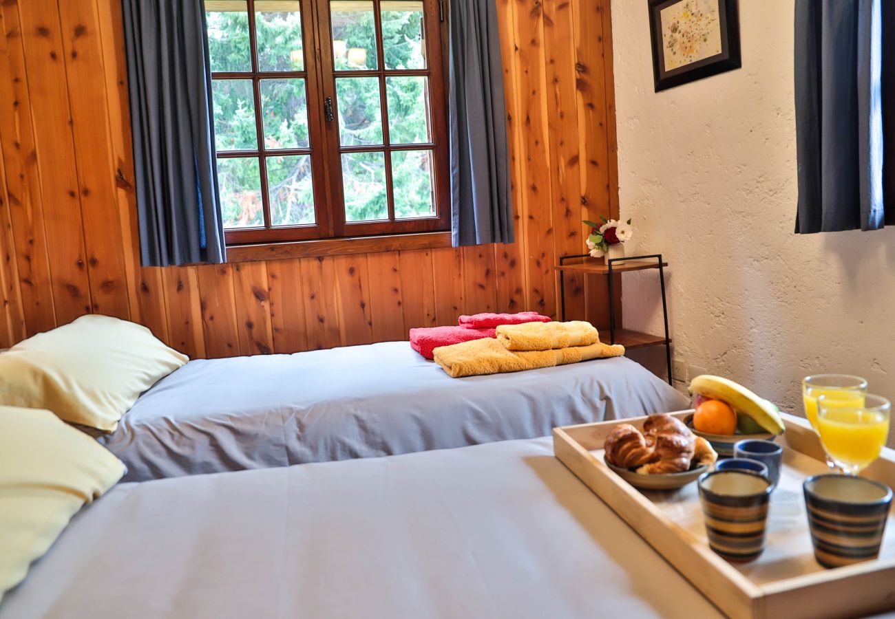 Casa a San Carlos de Bariloche - Peni14c Lindísima casa con increíble vista al Nahuel Huapi y deck sobre el lago.