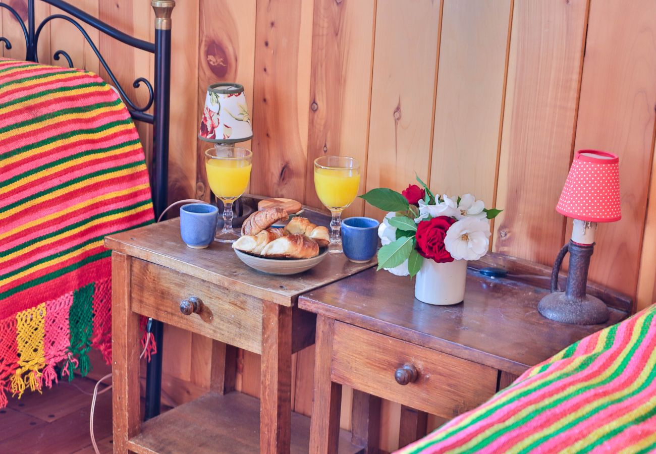 Casa a San Carlos de Bariloche - Peni14c Lindísima casa con increíble vista al Nahuel Huapi y deck sobre el lago.