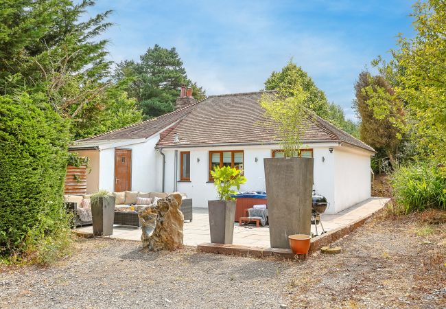 Casa a Maidencombe - Bramblewood - cosy chic, hot tub, close to beach Casa a Maidencombe - Bramblewood - cosy chic, hot tub, close to beach