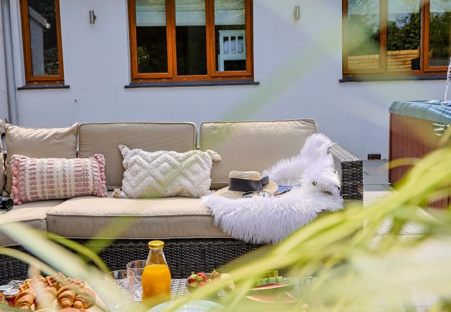 Casa a Maidencombe - Bramblewood - cosy chic, hot tub, close to beach Casa a Maidencombe - Bramblewood - cosy chic, hot tub, close to beach
