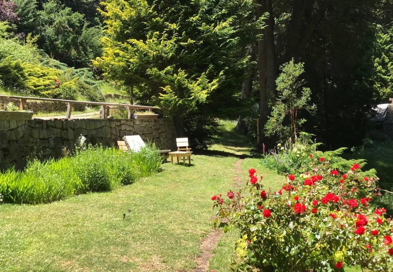 Casa a San Carlos de Bariloche - TREBOL01C- CÓMODA PROPIEDAD CON LINDISIMO ENTORNO SOBRE LAGUNA EL TRÉBOL 