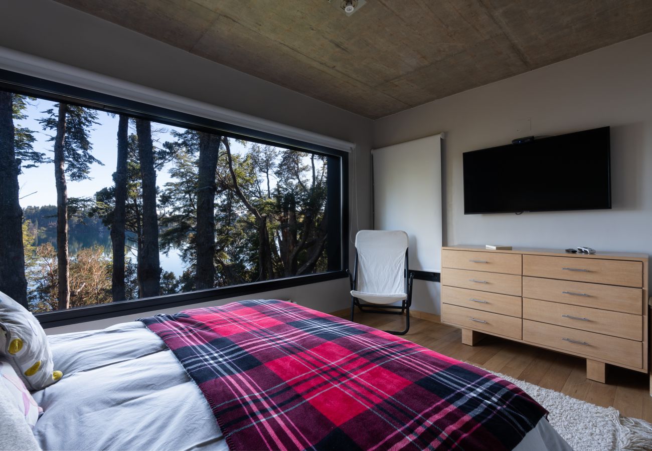 Casa a San Carlos de Bariloche - MORE26 Espectacular casa moderna con costa en el Lago Moreno
