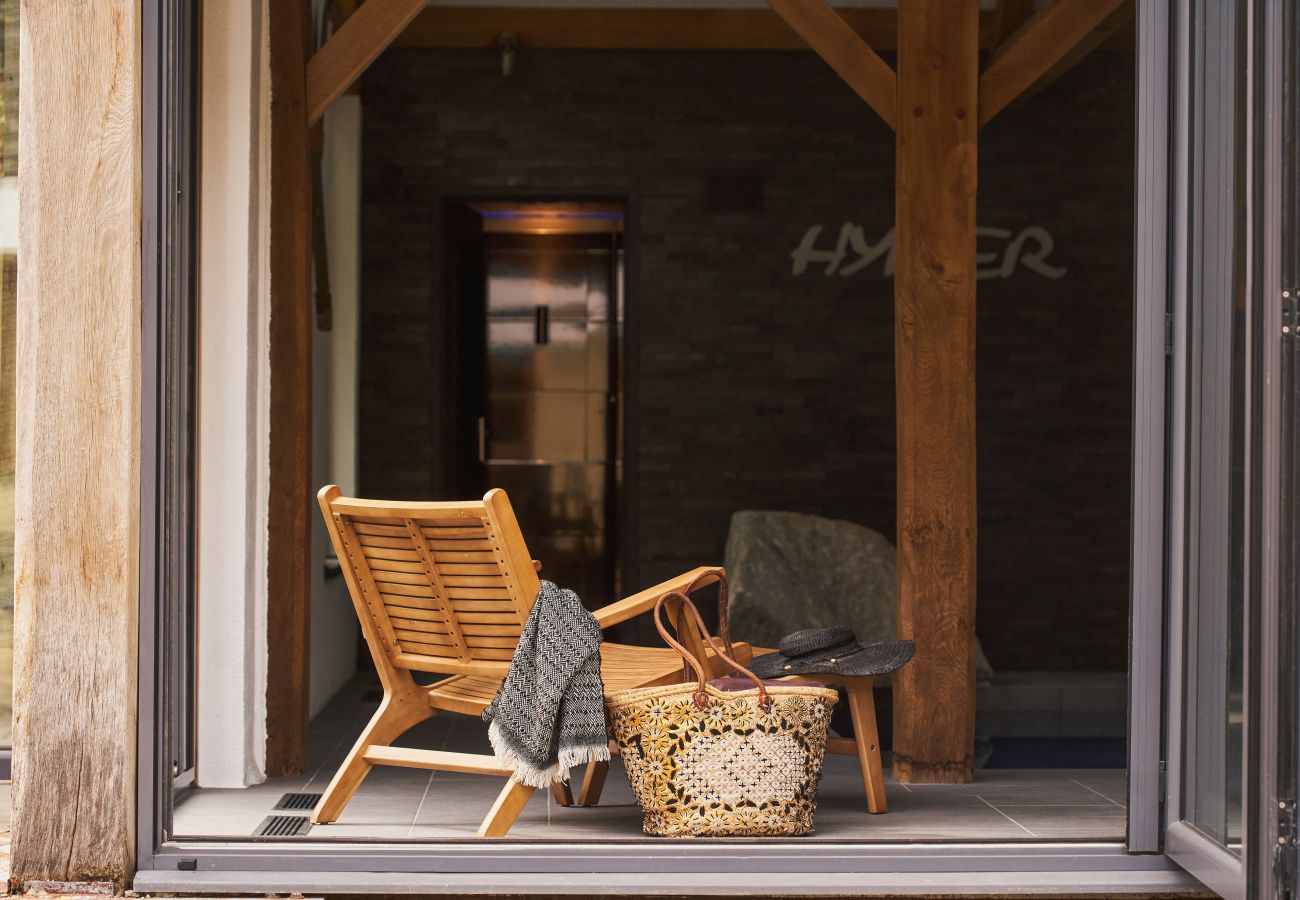 Appartamento a Lower Ashton - Swifts Return – Cosy Dartmoor Hideaway with Wood-Fired Hot Tub & Pool