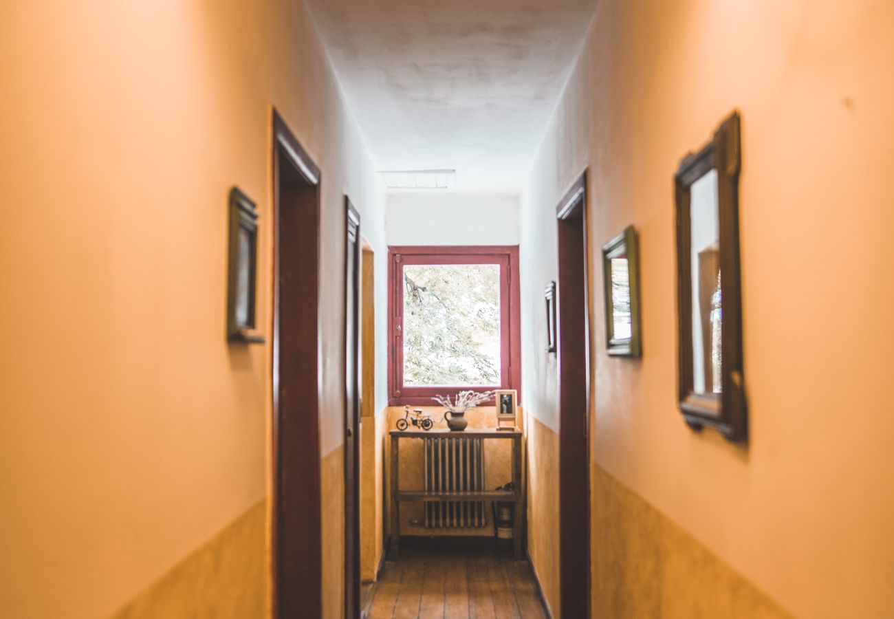 Casa a San Carlos de Bariloche - CÁLIDA CASONA ALPINA FRENTE AL LAGO NAHUEL HUAPI