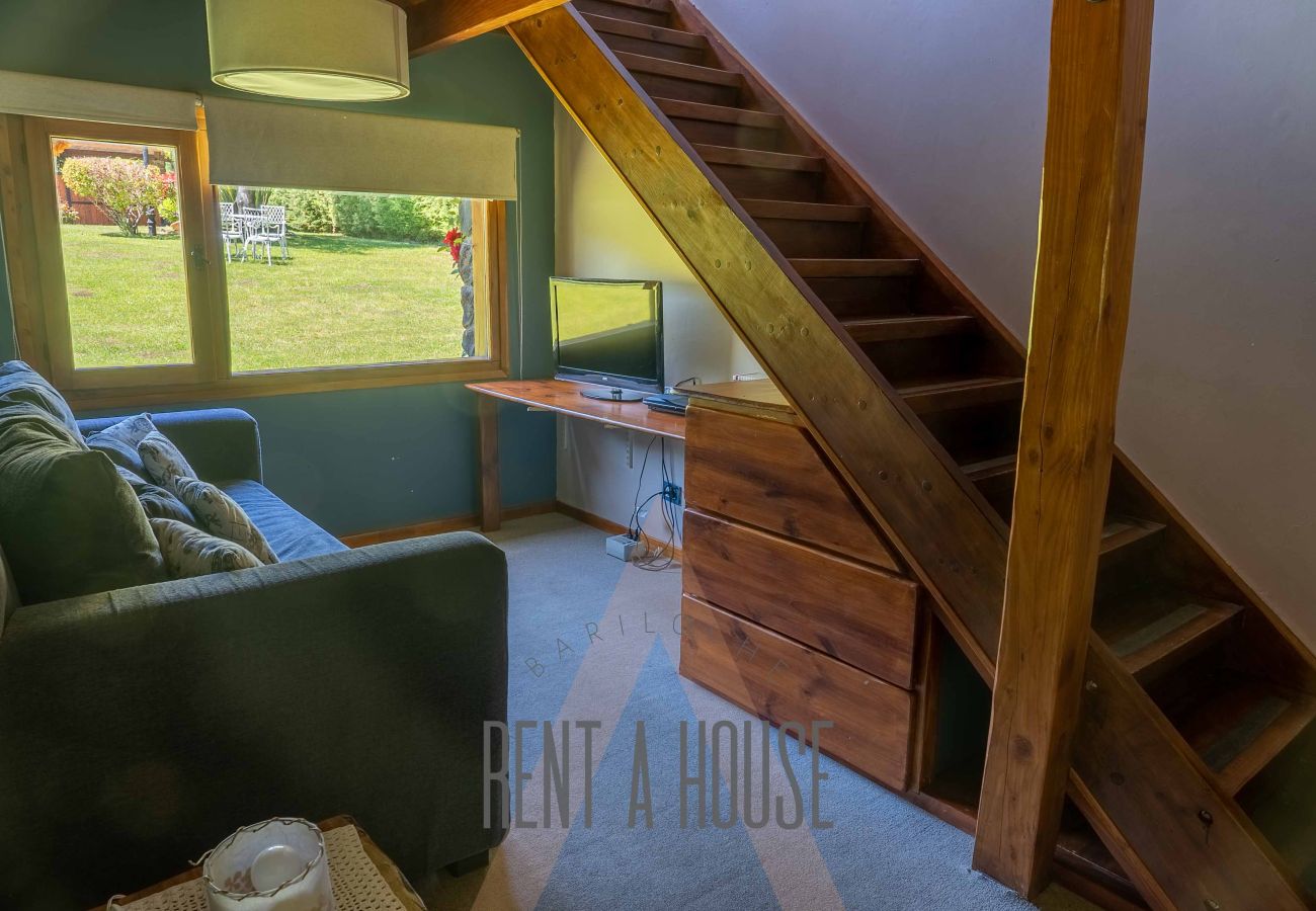 Casa a San Carlos de Bariloche - Espectacular casa de 890 mts con dos piscinas climatizadas y costa de lago.