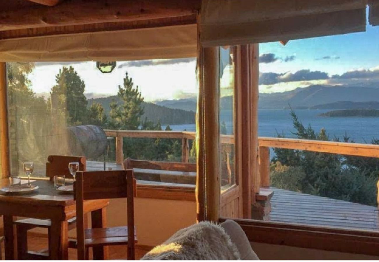 Baita a San Carlos de Bariloche - VIEW03  - Cabaña de montaña con increíble vista al lago