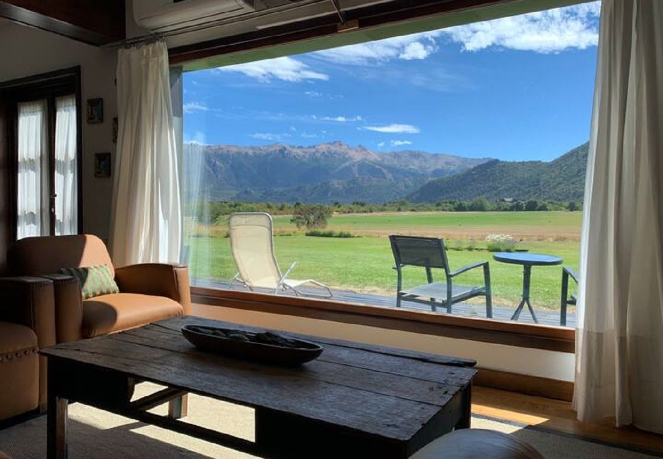 Appartamento a San Carlos de Bariloche - ARE10 - CÁLIDO Y CÓMODO DEPARTAMENTO CON VISTA A LA MONTAÑA Y SALIDA DIRECTA AL CAMPO DE POLO
