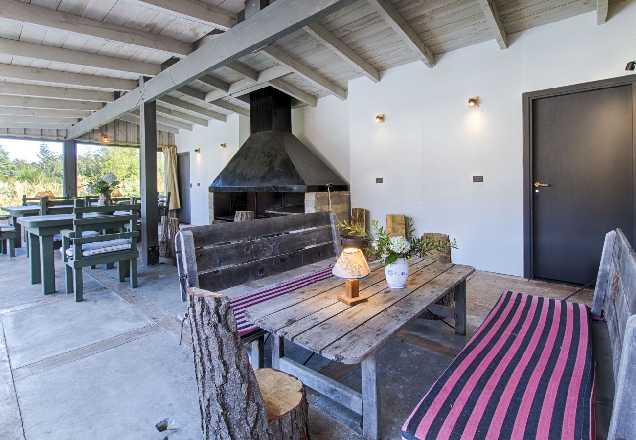 Casa a San Carlos de Bariloche - PENI03 EXCLUSIVA Y PRIVADA CASA UBICADA EN UNA CHACRA DE 10 HECTÁREAS