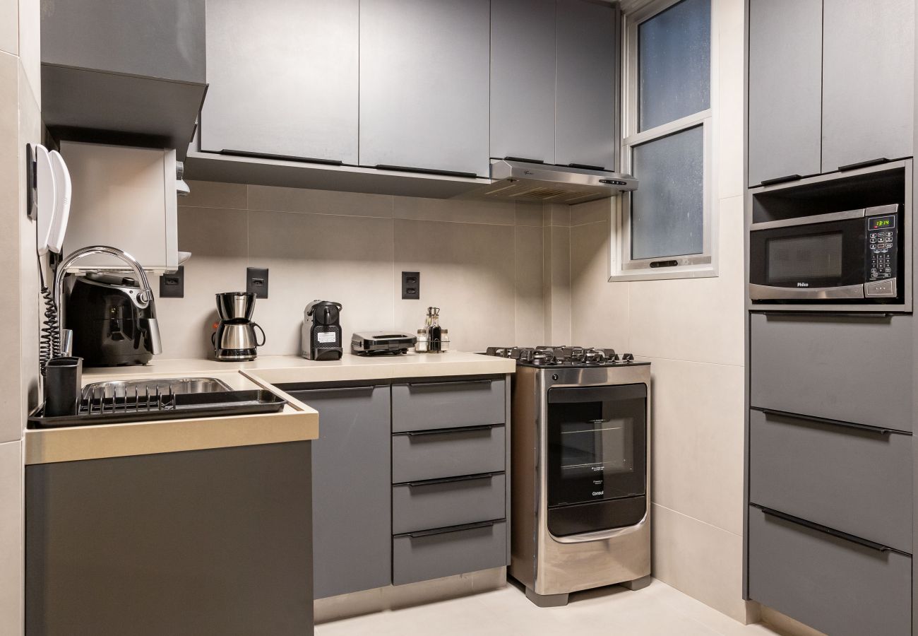 Appartamento a Rio de Janeiro - 5 minutos da Praia do Leblon | AP302