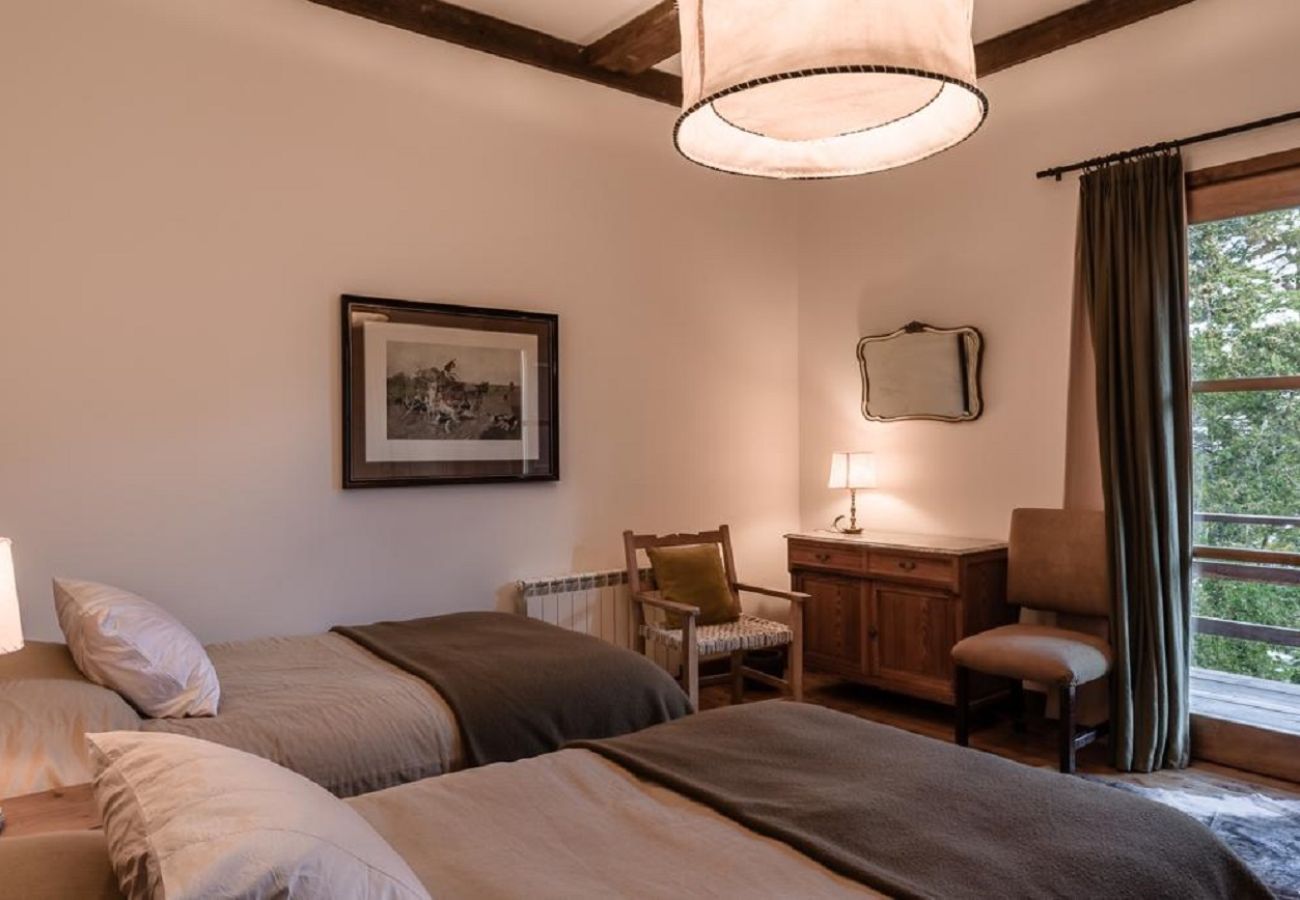 Casa a San Carlos de Bariloche - ARE06 SOFISTICADA CASA CON ESPECTACULAR VISTA EN ARELAUQUEN 