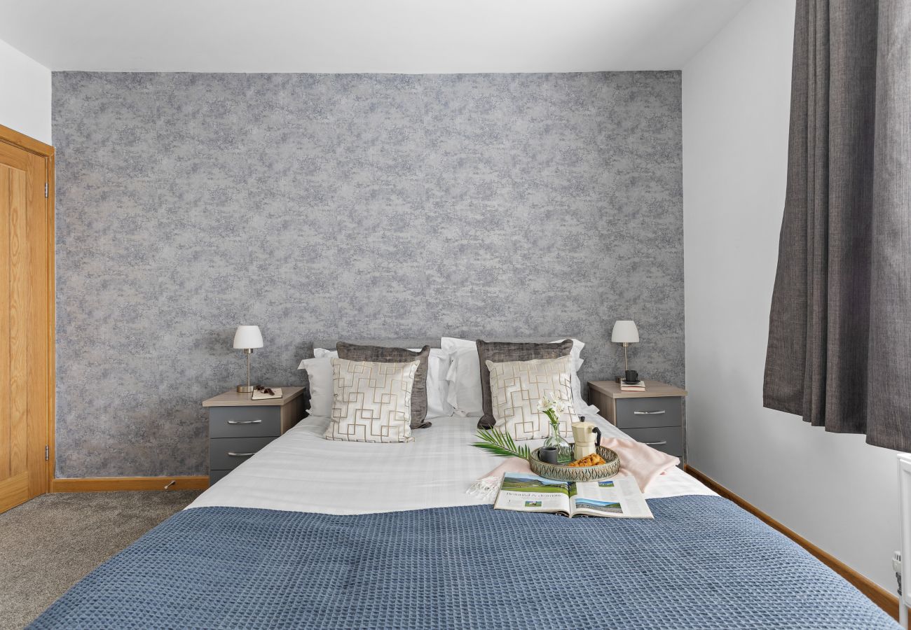 Casa a Bishopsteignton - Greenacre – Contemporary 5-Bedroom Devon Hideaway with Gardens & Parking