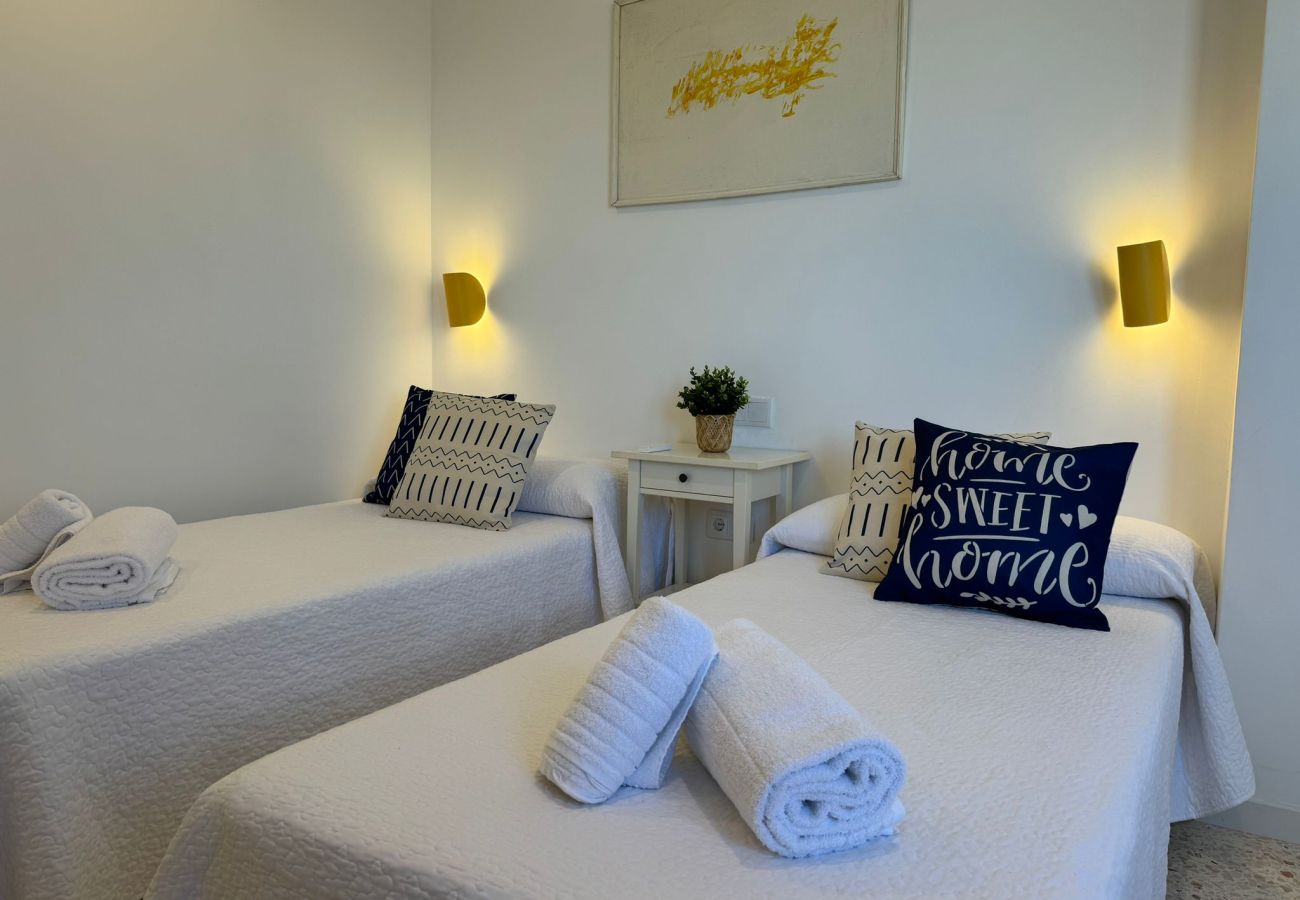 Appartamento a Playa de Gandía - PRECIOSO APARTAMENTO FRONTAL AL MAR - Affitto solo per famiglie